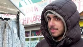 VIDEO Oamenii au început să facă shopping doar online. Comercianții își prezintă produsele pe rețelele de socializare